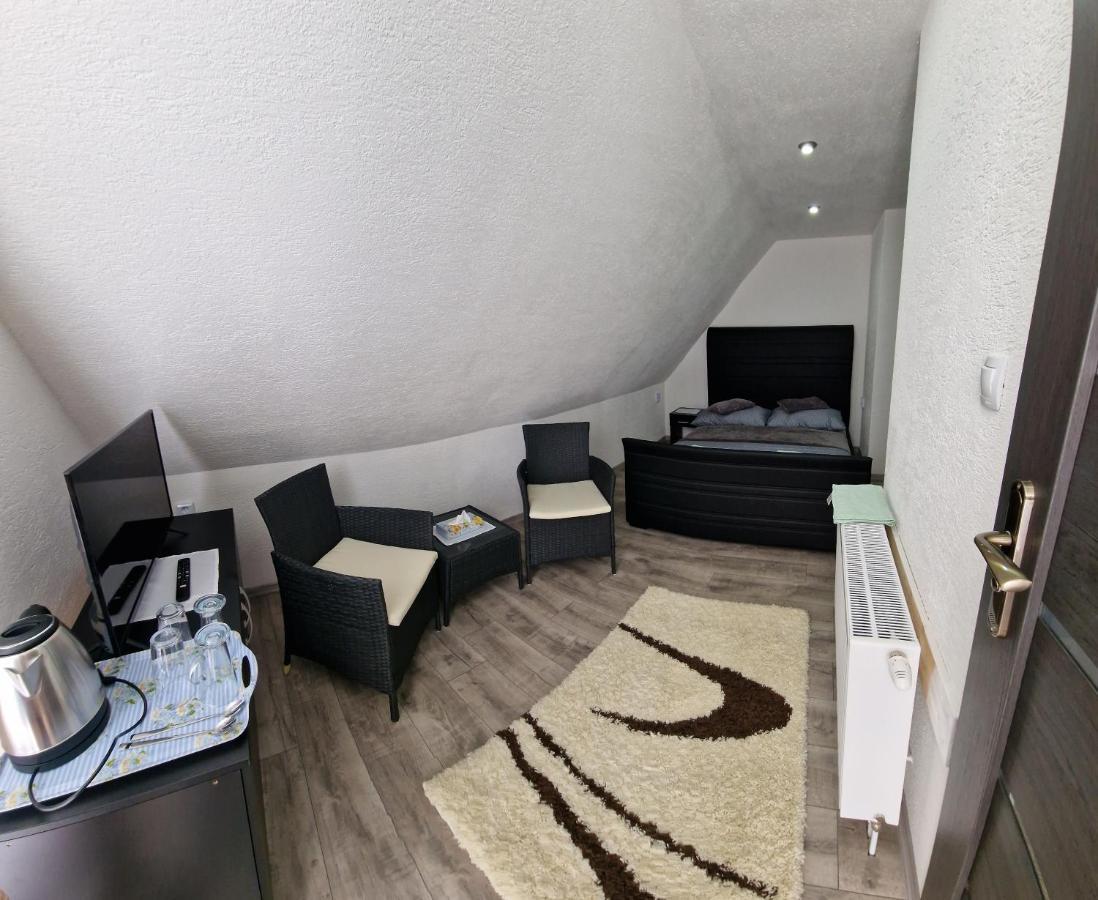 Privat Alenka Appartement Važec Buitenkant foto